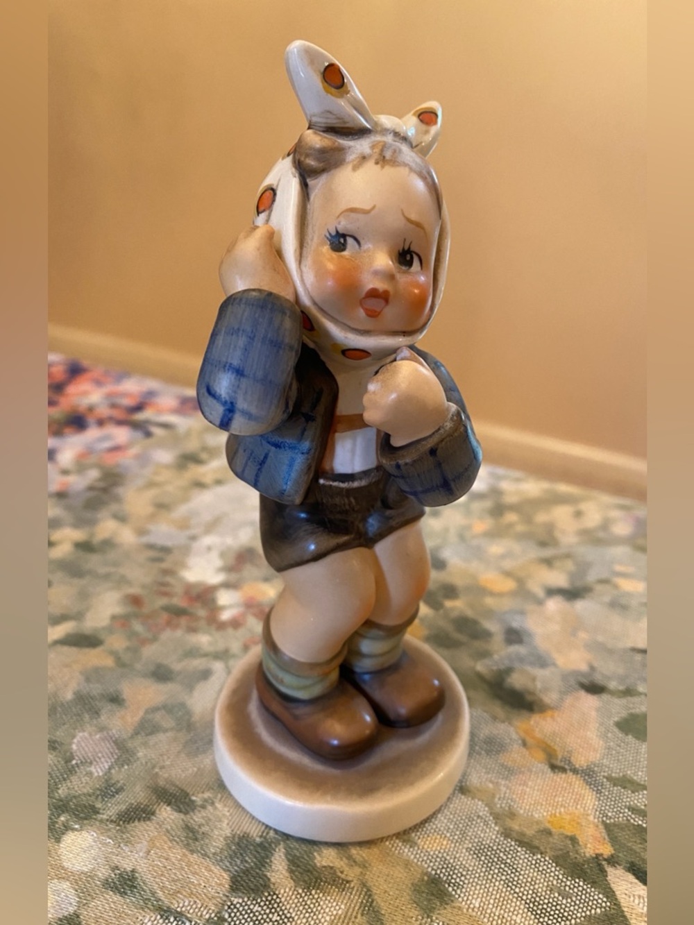 Vintage Goebel Hummel Figurine "Boy With Toothache" West Germany 1951, 217